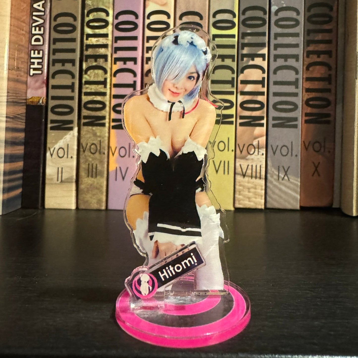 Desktop Deviant Acrylic Figure: Hitomi